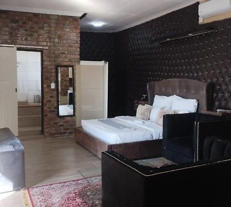 Naldorado Executive Villa Mbombela Екстер'єр фото