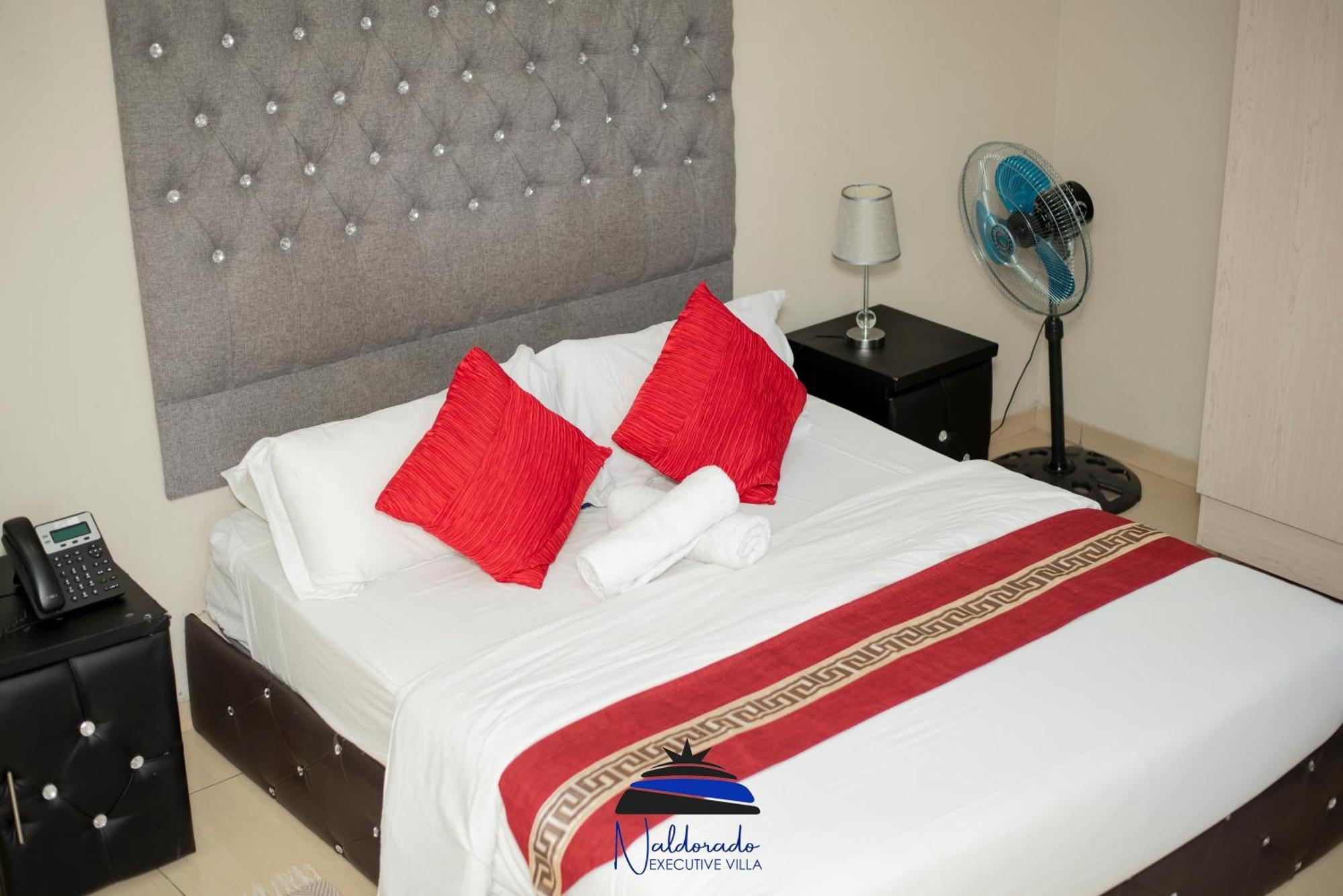 Naldorado Executive Villa Mbombela Екстер'єр фото