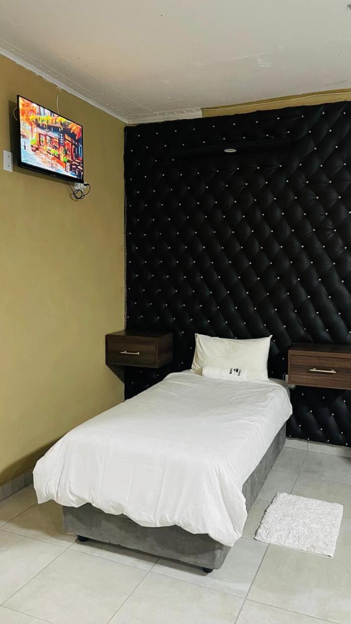 Naldorado Executive Villa Mbombela Екстер'єр фото