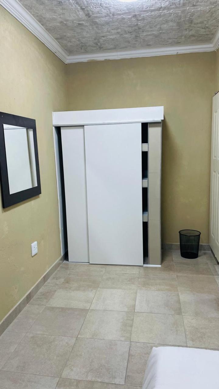 Naldorado Executive Villa Mbombela Екстер'єр фото