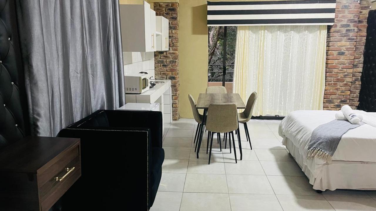 Naldorado Executive Villa Mbombela Екстер'єр фото